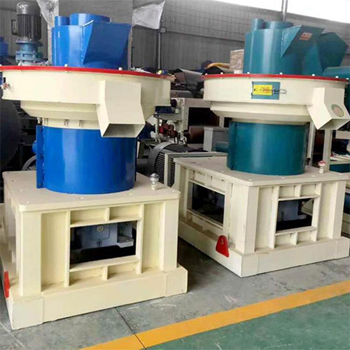 都說秸稈顆粒機(jī)好，秸稈顆粒機(jī)的產(chǎn)量與型號(hào)你可知道？